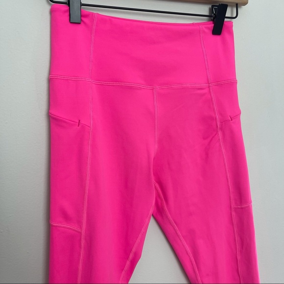 ZYIA- Light n Tight Zipper Pocket Crop Legging - Picture 5 of 9